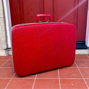 Red Royal Traveller Vintage Suitcase